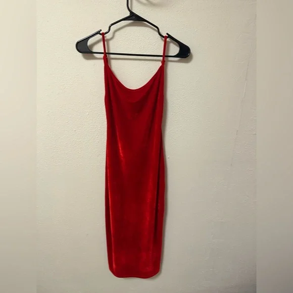 Reformation Red Merel Velvet Midi Dress size XS - Picture 3 of 5